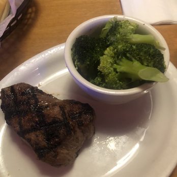 Texas Roadhouse - 6 oz Sirloin with fresh broccoli - Steakhouses Near Me - Millville, New Jersey Texas Roadhouse - 6 oz Sirloin with fresh broccoli - Steakhouses Near Me - Millville, New Jersey