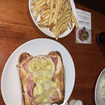 Red Dog On Main - french fries and ham sandwich - American Near Me - Rogersville, Tennessee
