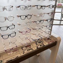 America's Best Contacts & Eyeglasses