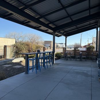 Heidi's Ice Cream Shop - Porch Seating - Ice Cream & Frozen Yogurt Near Me - Albuquerque, New Mexico