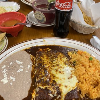 La Quebrada - Enchiladas de Mole (pollo) - Mexican Near Me - Aurora, Illinois