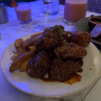 Comma - KFC chicken with wedge fries - Korean Near Me - Toronto, Ontario
