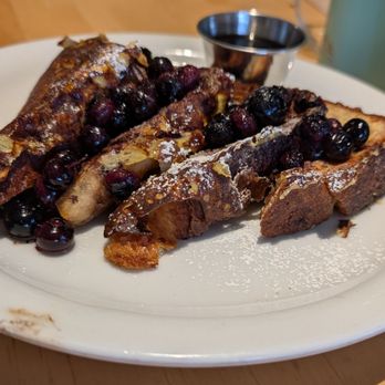 Dolina Santa Fe - French toast - Cafes Near Me - Santa Fe, New Mexico