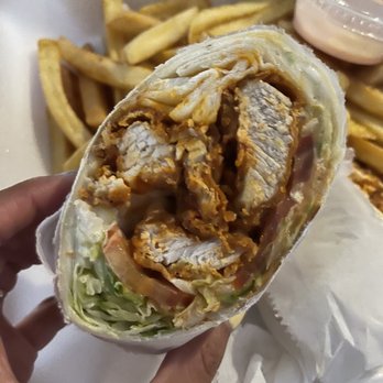 BLUE Grill & Smoothies - Buffalo Crispy Chicken Wrap - New American Near Me - Miami, Florida