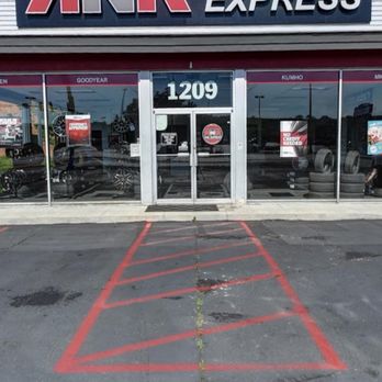 RNR Tire Express - RNR Tire Express - Tires Near Me - Rockford, Illinois RNR Tire Express - RNR Tire Express - Tires Near Me - Rockford, Illinois
