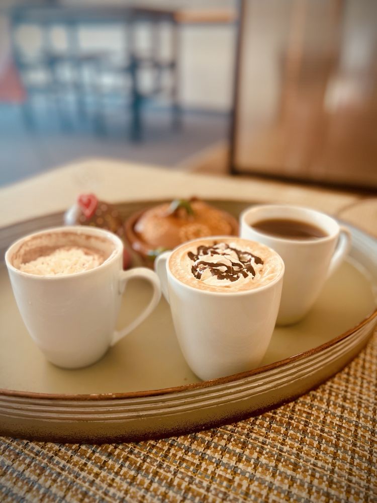 1040 Cafe Image