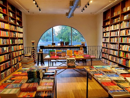 Books & Books by null