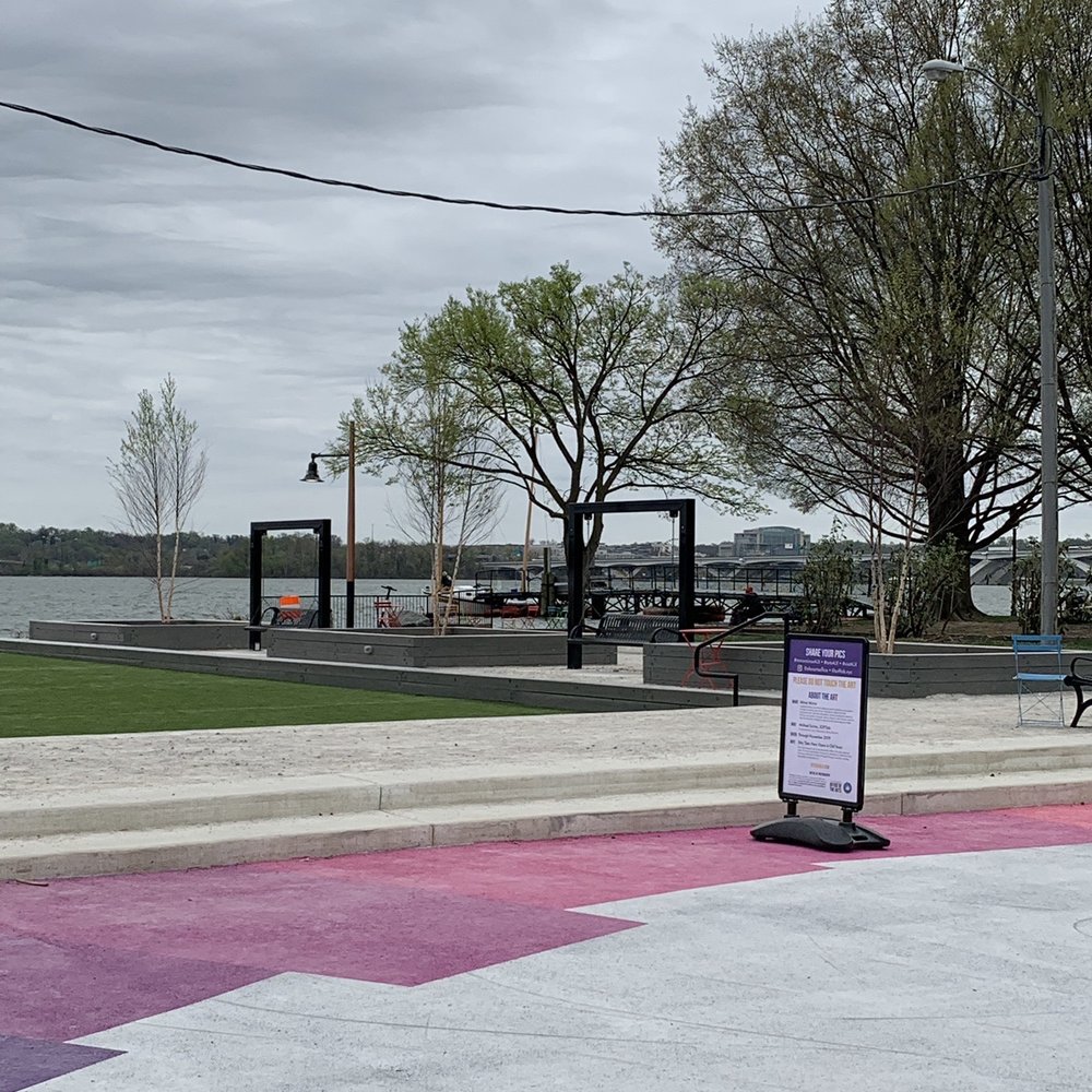 Waterfront Park - Parks Near Me - Alexandria, Virginia