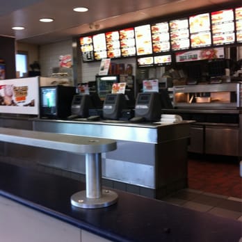 Carl's Jr - Burgers Near Me - Coalinga, California