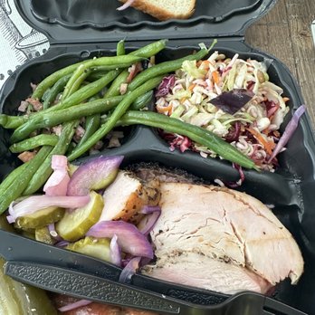 Killen's Barbecue - Turkey, sausage, coleslaw & greenbeans - Barbeque Near Me - Pearland, Texas Killen's Barbecue - Turkey, sausage, coleslaw & greenbeans - Barbeque Near Me - Pearland, Texas