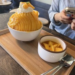 mango bingsoo
