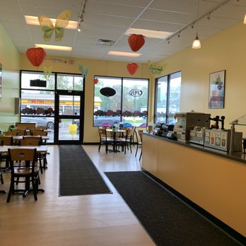 ChuckleBerries - Interior - Ice Cream & Frozen Yogurt Near Me - Liverpool, New York ChuckleBerries - Interior - Ice Cream & Frozen Yogurt Near Me - Liverpool, New York