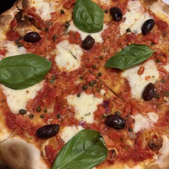 Baby Moon Restaurant - Mini pizza - Italian Near Me - Westhampton Beach, New York