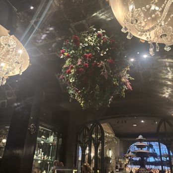 Vanderpump A Paris - Dining room - French Near Me - Las Vegas, Nevada Vanderpump A Paris - Dining room - French Near Me - Las Vegas, Nevada