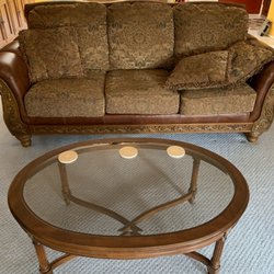 Boyd's Auctions AZ - Furniture:  Sofas, Chairs, Dining, Bedroom, Desks, Bookcases, Etc.