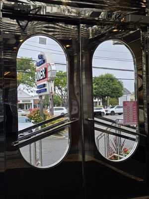 On Parade Diner by null