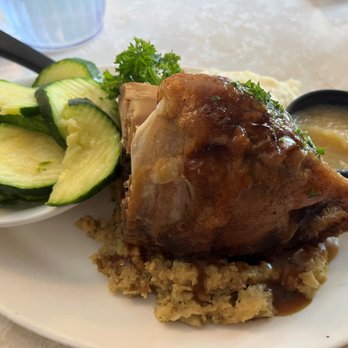 Modern Snack Bar - Seafood Near Me - Aquebogue, New York