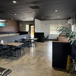 Ameci Pizza Kitchen - Inside
