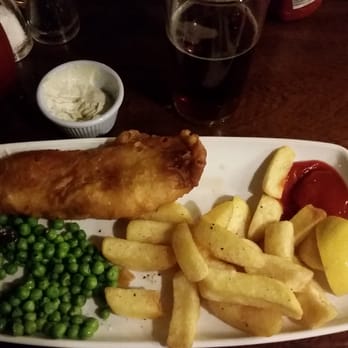 Who'D A Thought It - Fish-n-chips served with peas - Pubs Near Me - Glastonbury, SOM Who'D A Thought It - Fish-n-chips served with peas - Pubs Near Me - Glastonbury, SOM