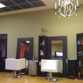 Orlando's Hair Studio - Hair Salons Near Me - Chicago, Illinois Orlando's Hair Studio - Hair Salons Near Me - Chicago, Illinois