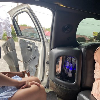 Destin Limo Service - Limos Near Me - Destin, Florida Destin Limo Service - Limos Near Me - Destin, Florida