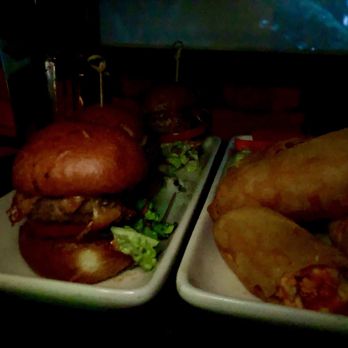 IPIC Fort Lee - Burgers/sliders and buffalo spring rolls if I'm not mistake also very good. - Cinema Near Me - Fort Lee, New Jersey IPIC Fort Lee - Burgers/sliders and buffalo spring rolls if I'm not mistake also very good. - Cinema Near Me - Fort Lee, New Jersey
