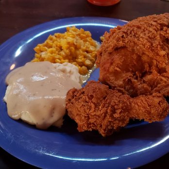 Babe's Chicken Dinner House - Just the start - eaten by Foodnando - Chicken Shop Near Me - Roanoke, Texas