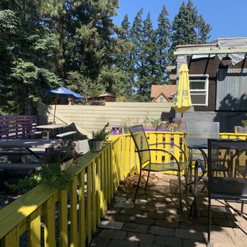 Lake Taco - Outdoor patio - Mexican Near Me - Hood River, Oregon Lake Taco - Outdoor patio - Mexican Near Me - Hood River, Oregon