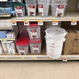 Good selection of Cambro containers Good selection of Cambro containers