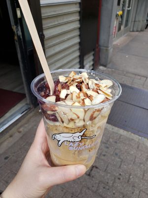Lazy Sundaes by null