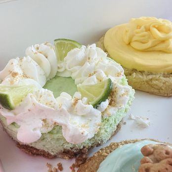 Crumbl - Chattanooga - Key lime cheesecake - Bakeries Near Me - Chattanooga, Tennessee Crumbl - Chattanooga - Key lime cheesecake - Bakeries Near Me - Chattanooga, Tennessee