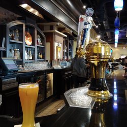 The Local Fine Food & Drink - Waiting on my flight home to Jax.