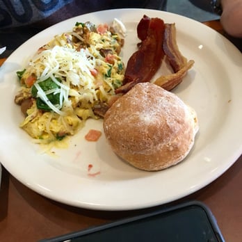Café Eclectic - Breakfast scramble with a biscuit and a side of bacon - Breakfast & Brunch Near Me - Memphis, Tennessee