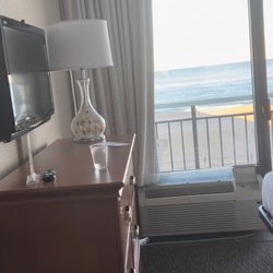 Four Sails Resort - Bedroom