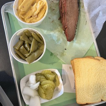 Pig Pen BBQ - 1/4 lb brisket, jalapeño mac n cheese, Texas style green beans - Barbeque Near Me - Dripping Springs, Texas Pig Pen BBQ - 1/4 lb brisket, jalapeño mac n cheese, Texas style green beans - Barbeque Near Me - Dripping Springs, Texas