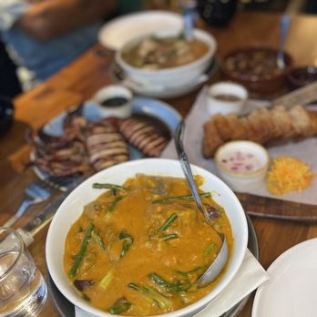 Avenida Restaurant - Kare kare - Filipino Near Me - San Mateo, California