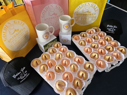 Golden Gate Fortune Cookie Factory by null