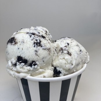 Snapfinger Scoops - Cup of Cookies and Cream - Food Trucks Near Me