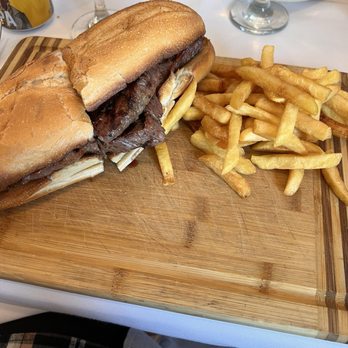 Fernandes Matawan - Steak sandwich - Tapas/Small Plates Near Me - Matawan, New Jersey