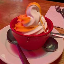 Francis Burger Joint - Orange and vanilla sorbet