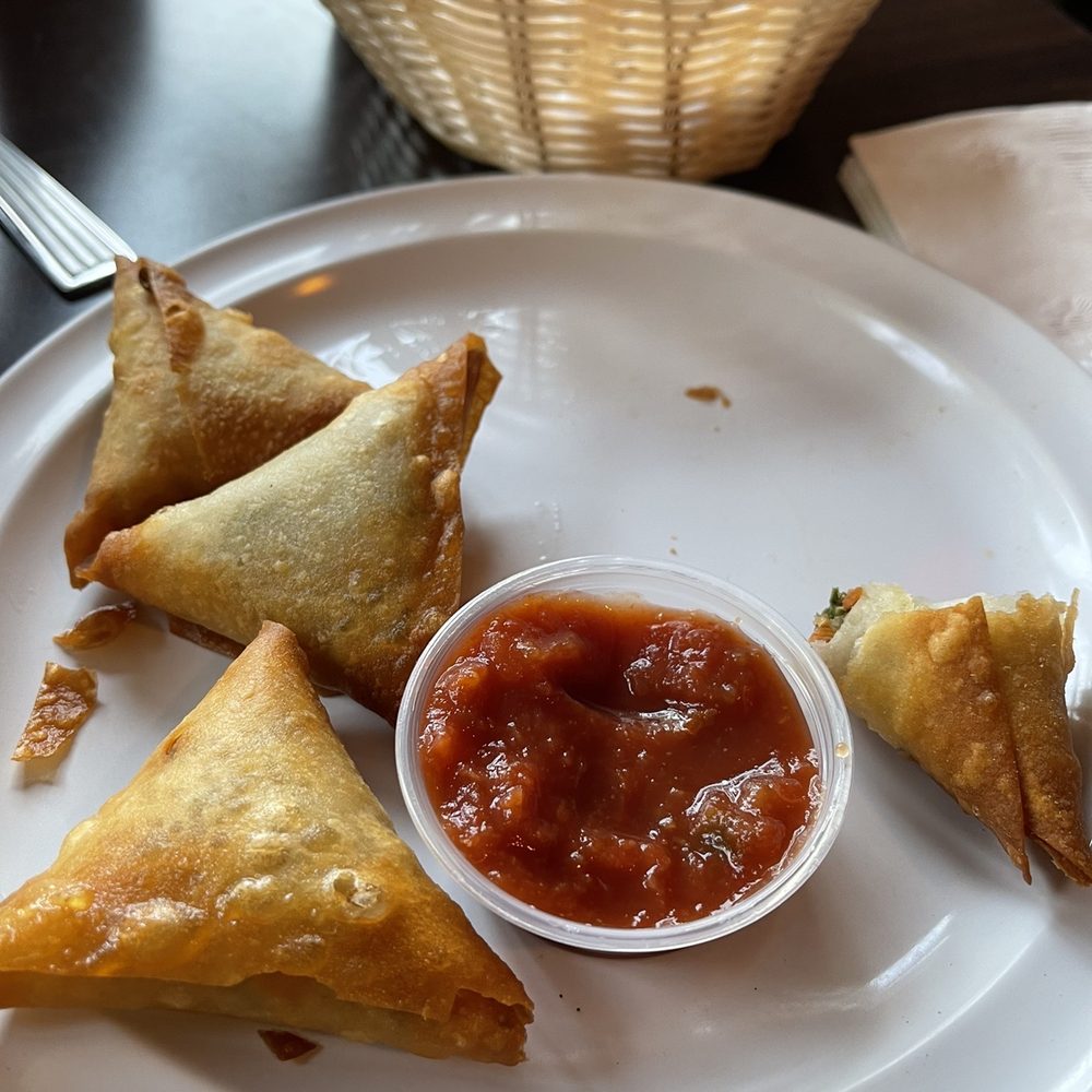 Dilla's - Veggie somosas - Ethiopian Near Me - Minneapolis, Minnesota