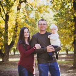 TJ Roxas Photography - Family portrait taken by TJ