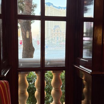 Le Cirque - Lovely view of the fountain in the Paris Hotel across the strip - French Near Me - Las Vegas, Nevada
