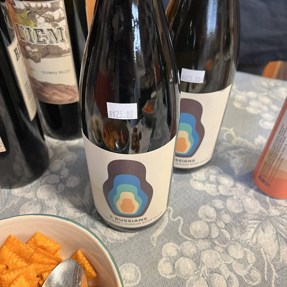 Ever had wine paired with cheez-its?! It was a delicious pairing! Ever had wine paired with cheez-its?! It was a delicious pairing!