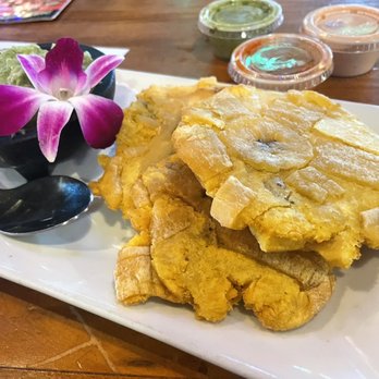 Rancho Mateo - Guacamole con Tostones - Colombian Near Me - North Bergen, New Jersey Rancho Mateo - Guacamole con Tostones - Colombian Near Me - North Bergen, New Jersey