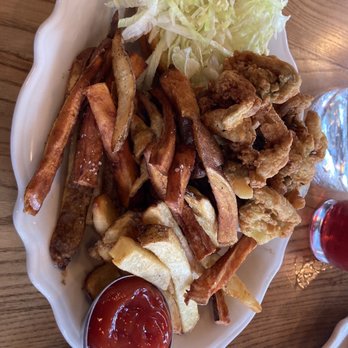 Cunard Tavern - Samuel Cunard Burger - American Near Me - Boston, Massachusetts