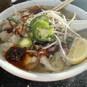 TL Noodle House - Vietnamese Near Me - Stockton, California