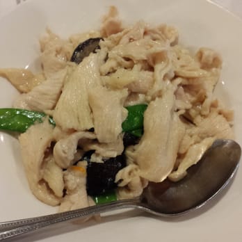Chef Chu's - Snow chicken with snow peas and mushrooms - Chinese Near Me - Los Altos, California Chef Chu's - Snow chicken with snow peas and mushrooms - Chinese Near Me - Los Altos, California