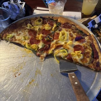 Morgan Inn - Pizza is great... pepperoni, banana peppers, and spinach - Pool Halls Near Me - Woodbine, Maryland Morgan Inn - Pizza is great... pepperoni, banana peppers, and spinach - Pool Halls Near Me - Woodbine, Maryland