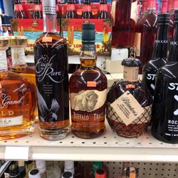 NP Discount Beverages & liquor
